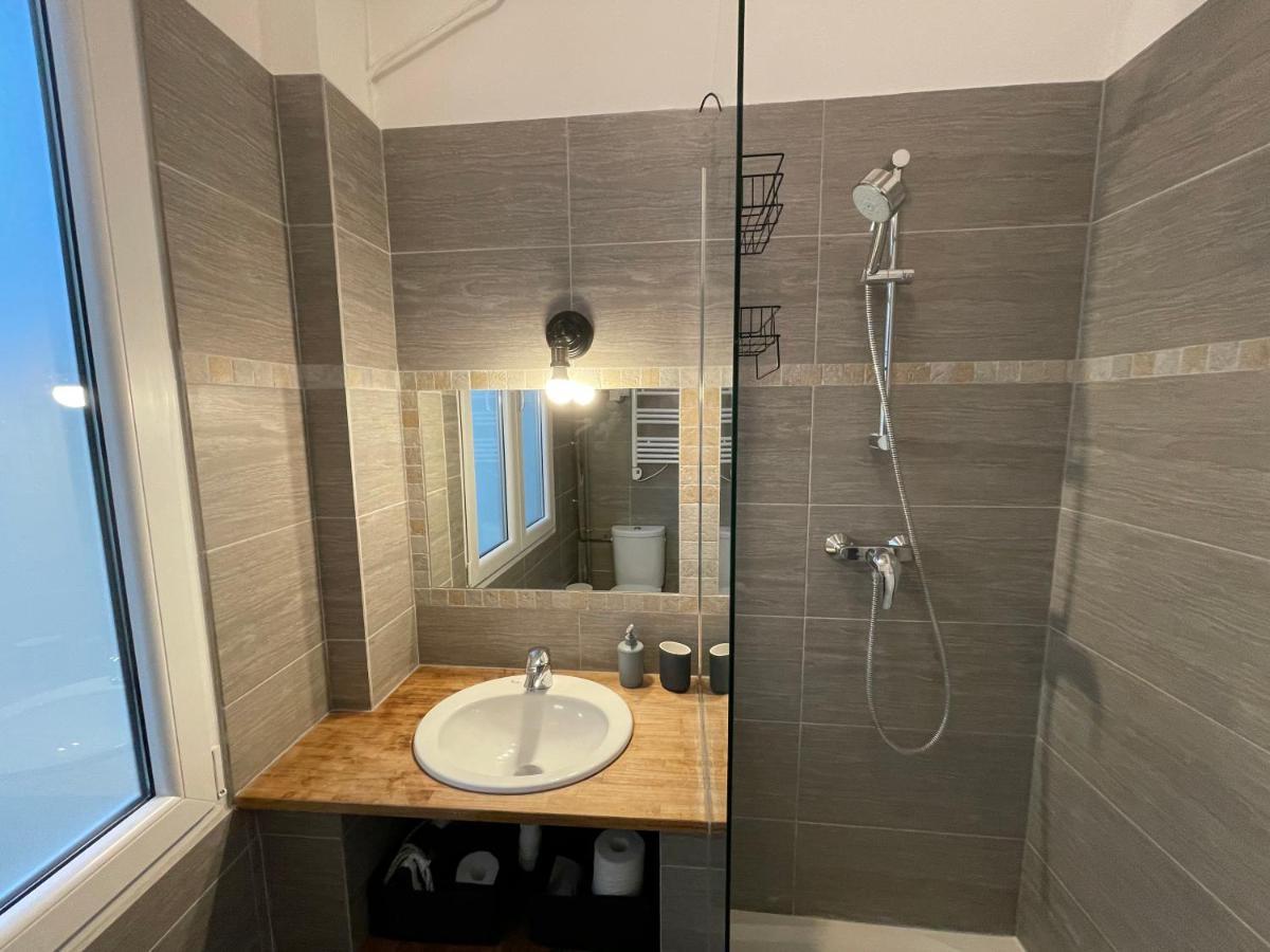 Nice Renting - Notre Dame - Cosy Loft Perfect View On The Roofs المظهر الخارجي الصورة